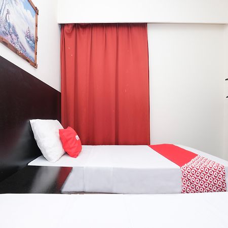 Hotel Sri Sutra - Sungai Buloh Petaling Jaya Exteriér fotografie