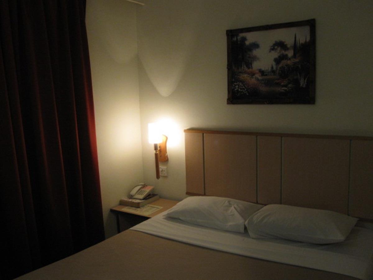 Hotel Sri Sutra - Sungai Buloh Petaling Jaya Exteriér fotografie